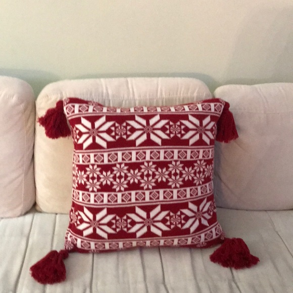 Christmas red/ white decorative pillow